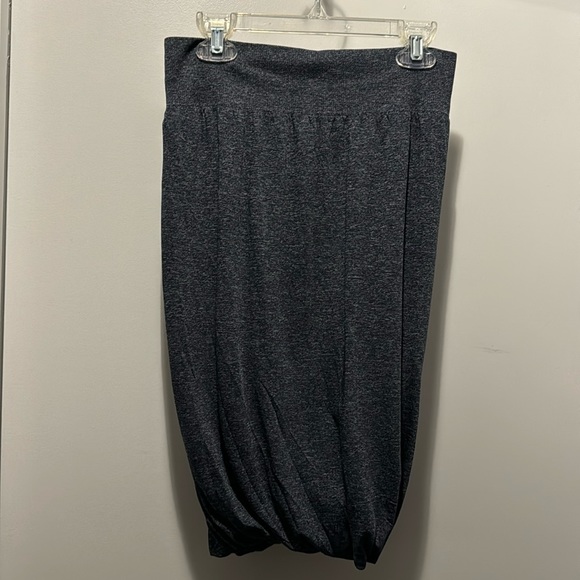lululemon skirt - Picture 1 of 4